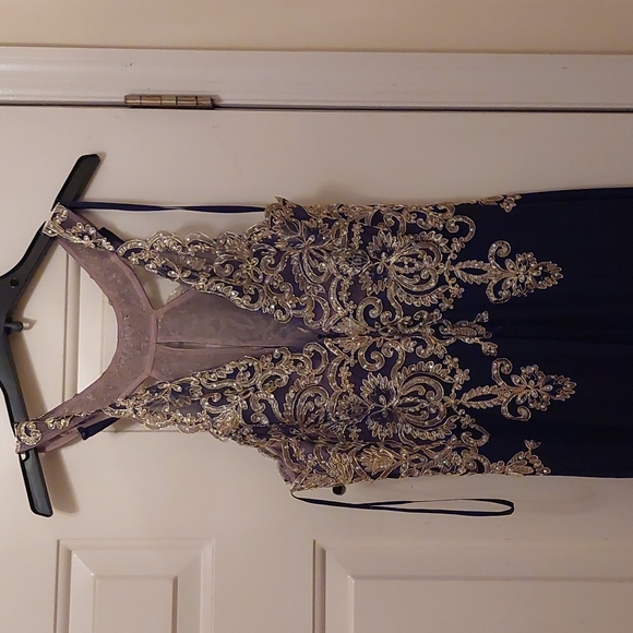 Prom dress - Picture 4 of 5